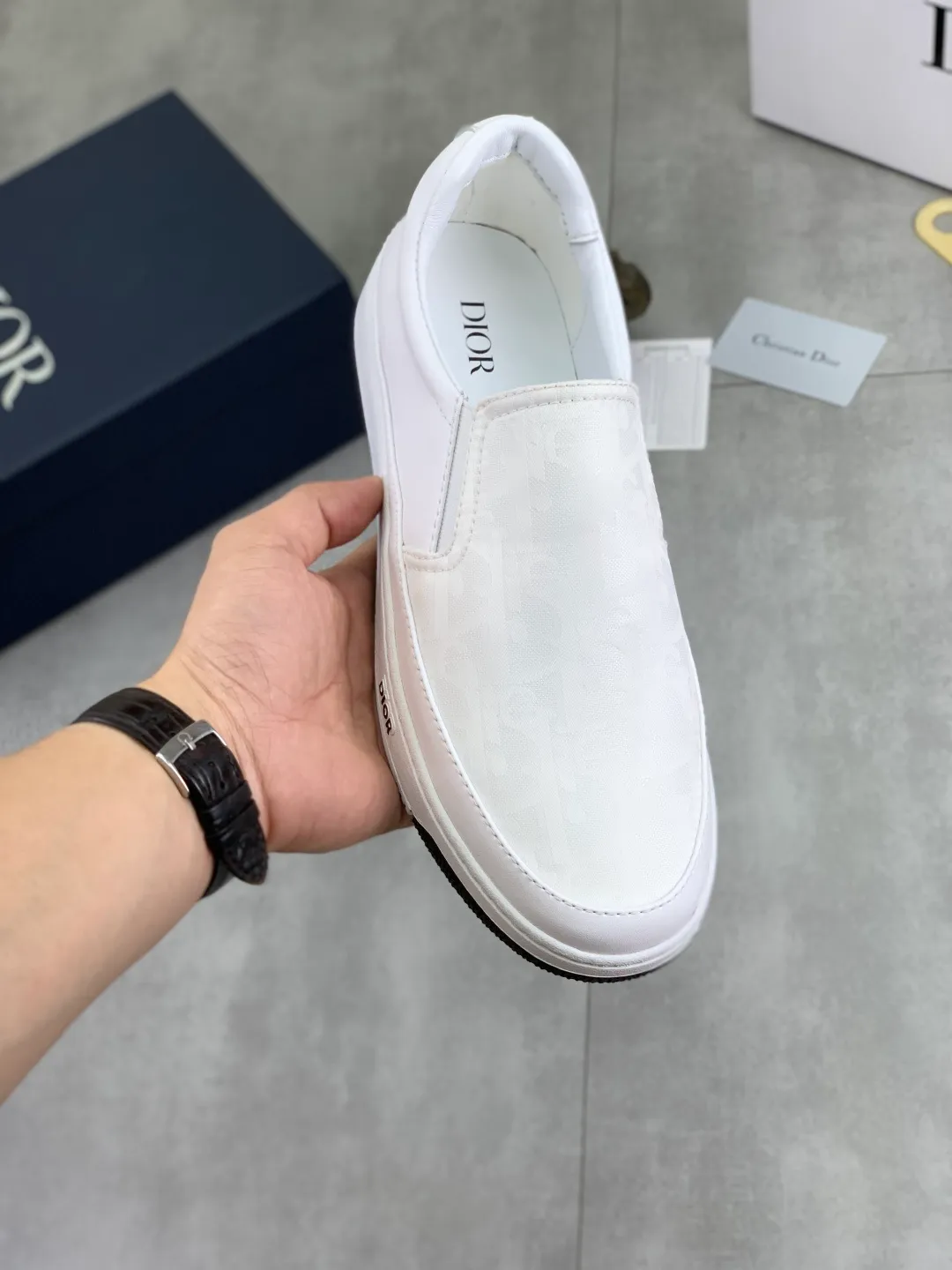 Men's Men's Shoes💰P400💰[New Style]🆘[Dior] 2025 Dior Original Lace-up Low-top Men's Shoes Classic casual shoes 🔥This model is the official flagship model with high quality and made by famous original designers. It is made of high-quality cowhide with original materials➕Comfortable and breathable mesh lining➕Pigskin insole. The perfect last shape and generous and fashionable design have attracted many consumers. Suitable for drivers to drive🚗. What you want is the highest quality in the market. Color: 4️⃣Color code number: 38--44 (45 customized)